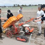 長芋生産部　就農希望者向け産地体験会開催！今回は定植作業を体験してもらいました