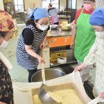 「三朝神倉大豆」で豆腐作りを体験　ＪＡ鳥取中央女性大学ルミナール